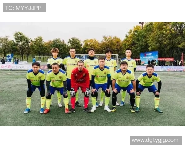 太原足球明星赛盛大开幕球迷齐聚共享激情与荣耀 太原足球明星赛盛大开幕球迷齐聚共享激情与荣耀