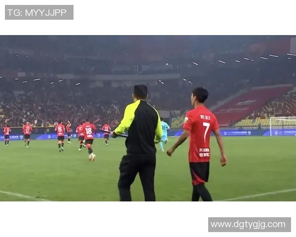 大牌足球明星遭遇失利背锅瞬间盘点引发球迷热议 大牌足球明星遭遇失利背锅瞬间盘点引发球迷热议