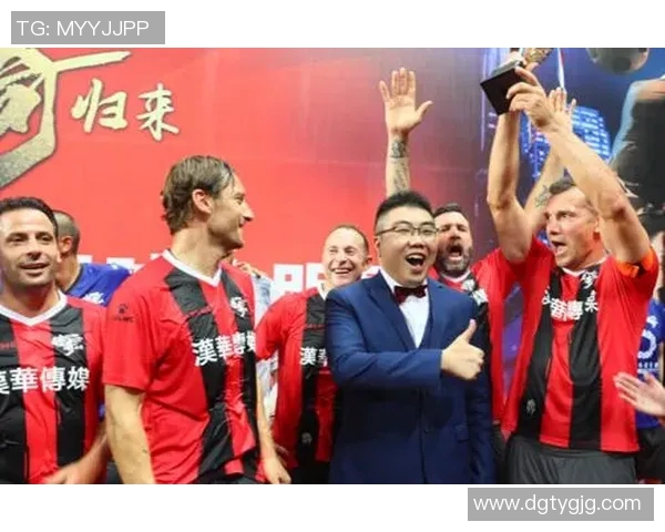 重庆足球明星的璀璨星光与他们的传奇故事探寻 重庆足球明星的璀璨星光与他们的传奇故事探寻