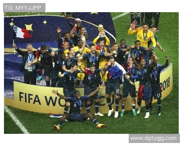 姆巴佩领衔法国队冲击世界杯冠军之路的精彩瞬间与挑战分析 姆巴佩领衔法国队冲击世界杯冠军之路的精彩瞬间与挑战分析