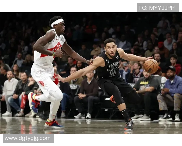 Simmons篮球明星的崛起与挑战揭秘他的职业生涯与未来发展方向